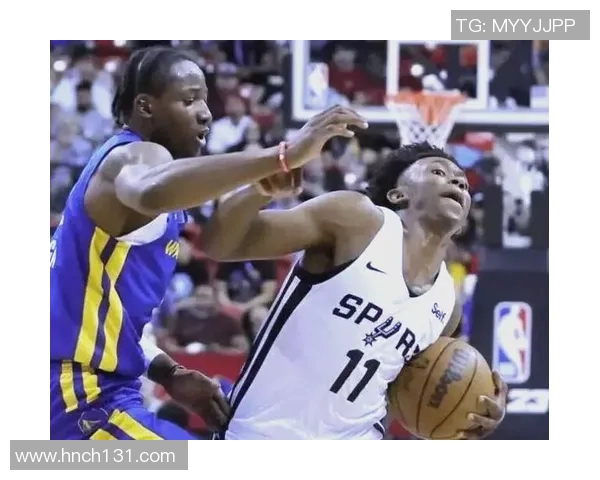 勇士与马刺西部决赛第四场激战回顾与精彩瞬间分析