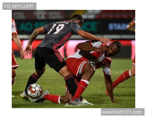 啊维斯与本菲卡的激烈对决谁能在赛场上笑到最后