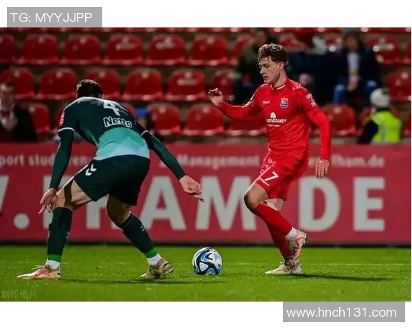 韦恩与雷根斯堡的对决分析与战术探讨